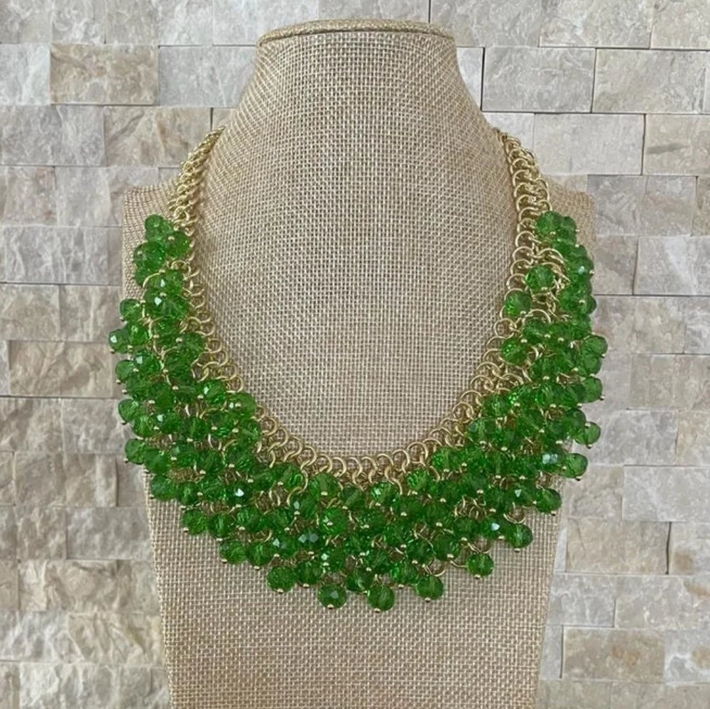 NWT Kelly Green Crystal Beaded Gold Statement Necklace
